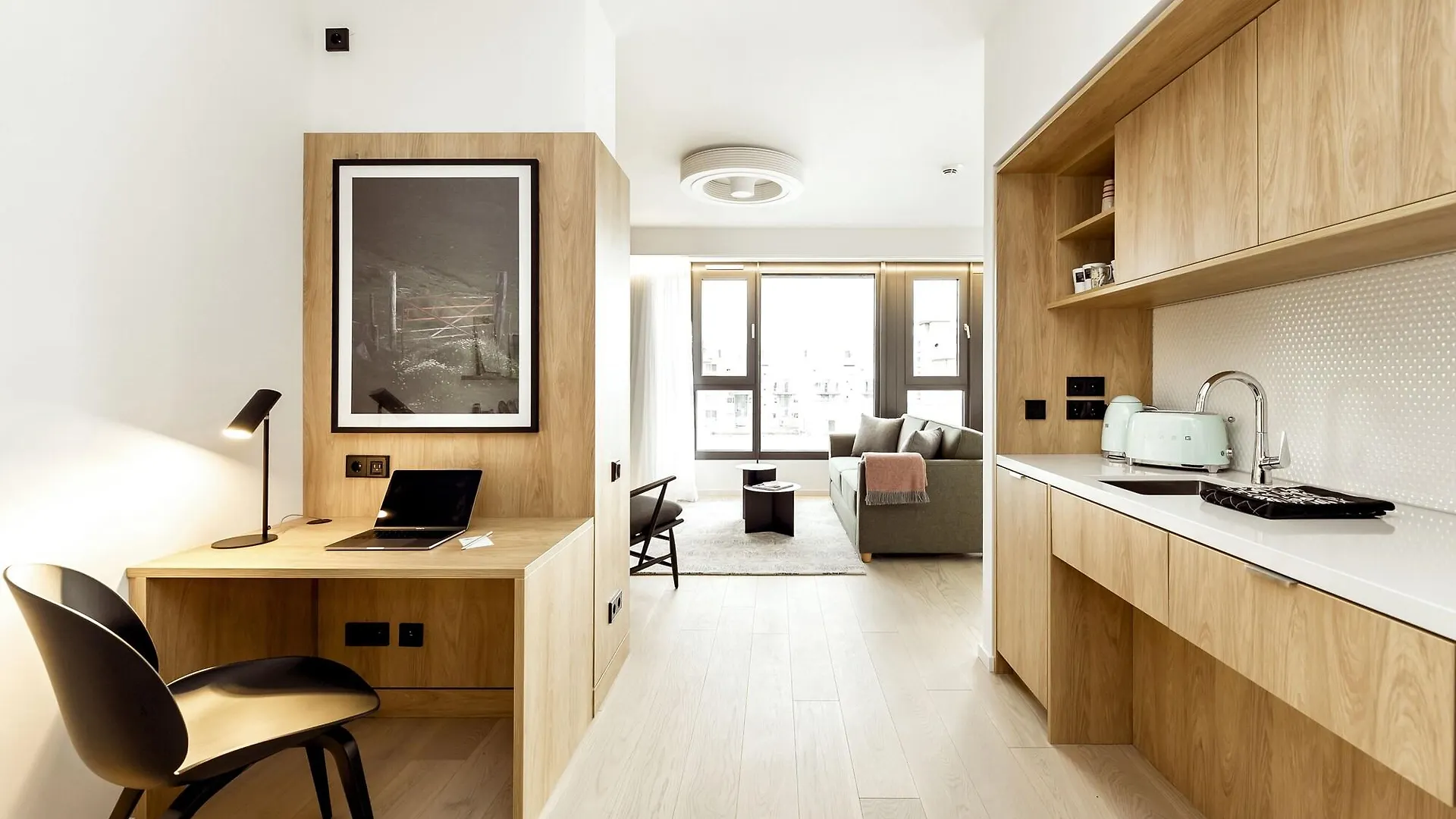 Wilde Aparthotels Berlin, Checkpoint Charlie
