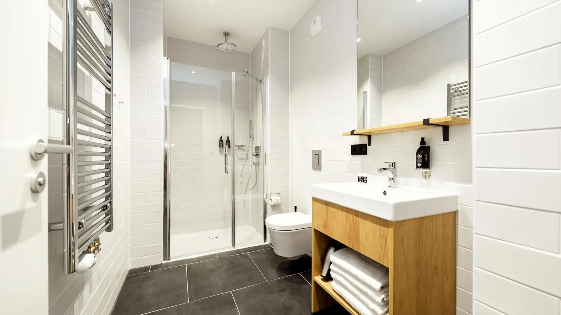 Wilde Aparthotels Berlin, Checkpoint Charlie Berlim