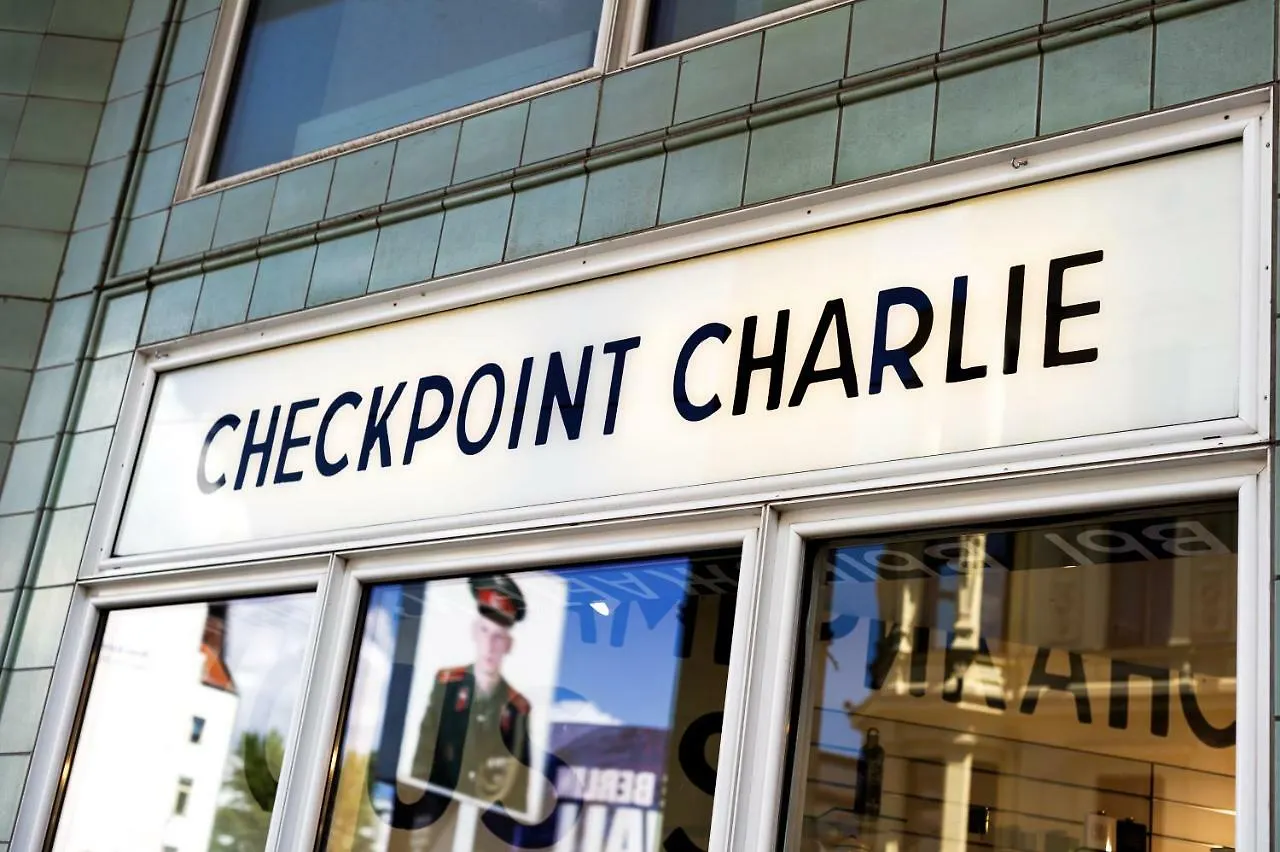 Wilde Aparthotels Berlin, Checkpoint Charlie